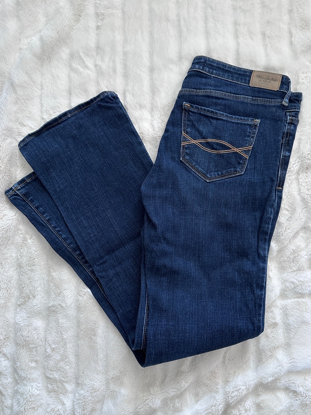 Abercrombie & Fitch Women's Dark Blue Bootcut Jeans, Sz 28, 6 Short